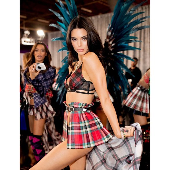 Victoria Secret Christmas Special BRA NWT - Picture 8 of 8